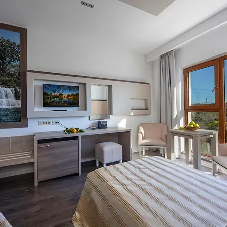 度假村 默主歌耶赫尔采民族村酒店 4*