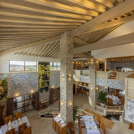 度假村 默主歌耶赫尔采民族村酒店 4*