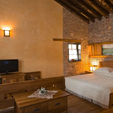 度假村 默主歌耶赫尔采民族村酒店