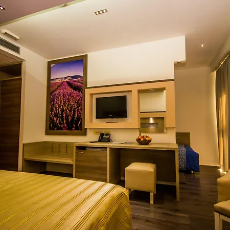 默主歌耶赫尔采民族村酒店 4* Međugorje