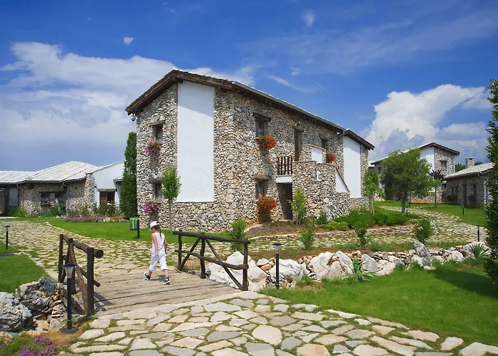 Resort Herceg Etno Selo 4*